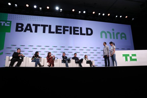 GevartJB's tweet photo. #ebusiness One day left to get featured at TechCrunch Disrupt Berlin’s Startup Battlefield https://t.co/xjcA9sKMn2 https://t.co/Fm84Cfdlqr