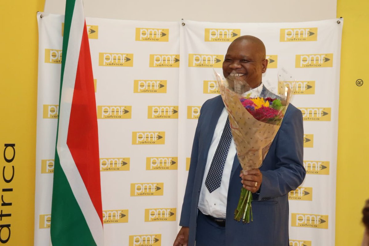 MECTateMakgoe's tweet image. Once again, Free State Department of Education won the Diamond Arrow Award from PMR Africa for being the most effective provincial department to stimulate economic growth and development over the past 12 months.#QualityEducationForAll #PMRAwards @CAPSRadioSA @DBE_SA @KST_DWSD