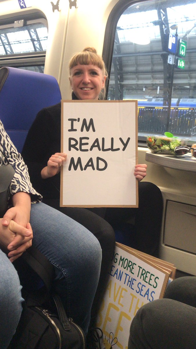 Lora Haspels tweet media