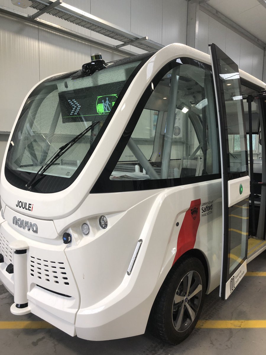 zk_nano's tweet photo. The day started with a ride on Salford’s Self Driving Car 🚘 #AAVT and a chat on new research directions with the fabulous @NatalieFerry1 and Meisam. #academiclife @ICZUoS https://t.co/ag25OQl110