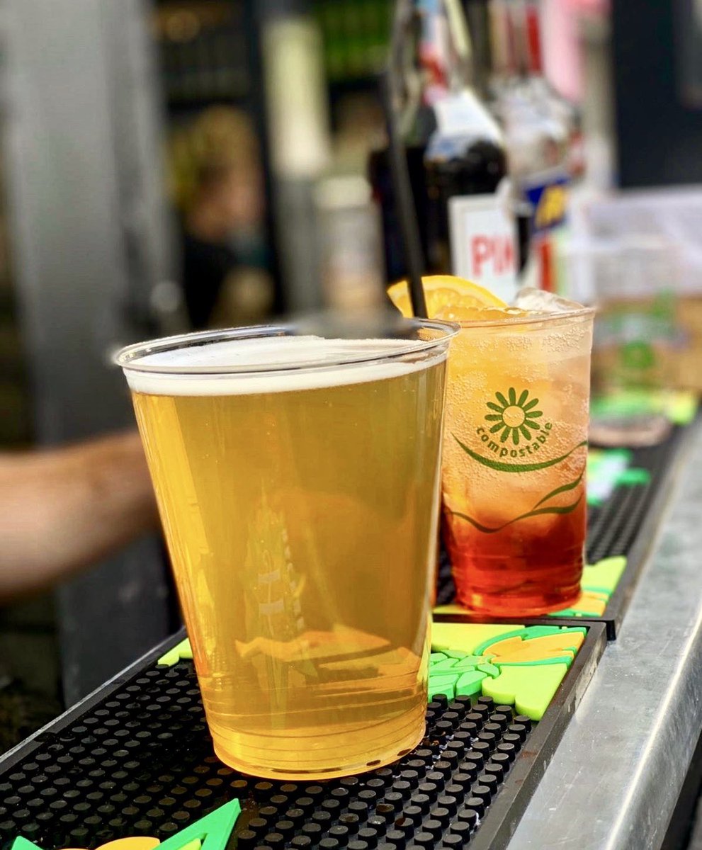 hackneydive's tweet photo. Summer may be over 🌧 but the weekend has only just begun! All vegan 🌱✅ cocktails, draft beers and vinos 😏, at Netil Market. Cheers 🍻 #cocktails #bar #netilmarket https://t.co/GXEtr1MRH7