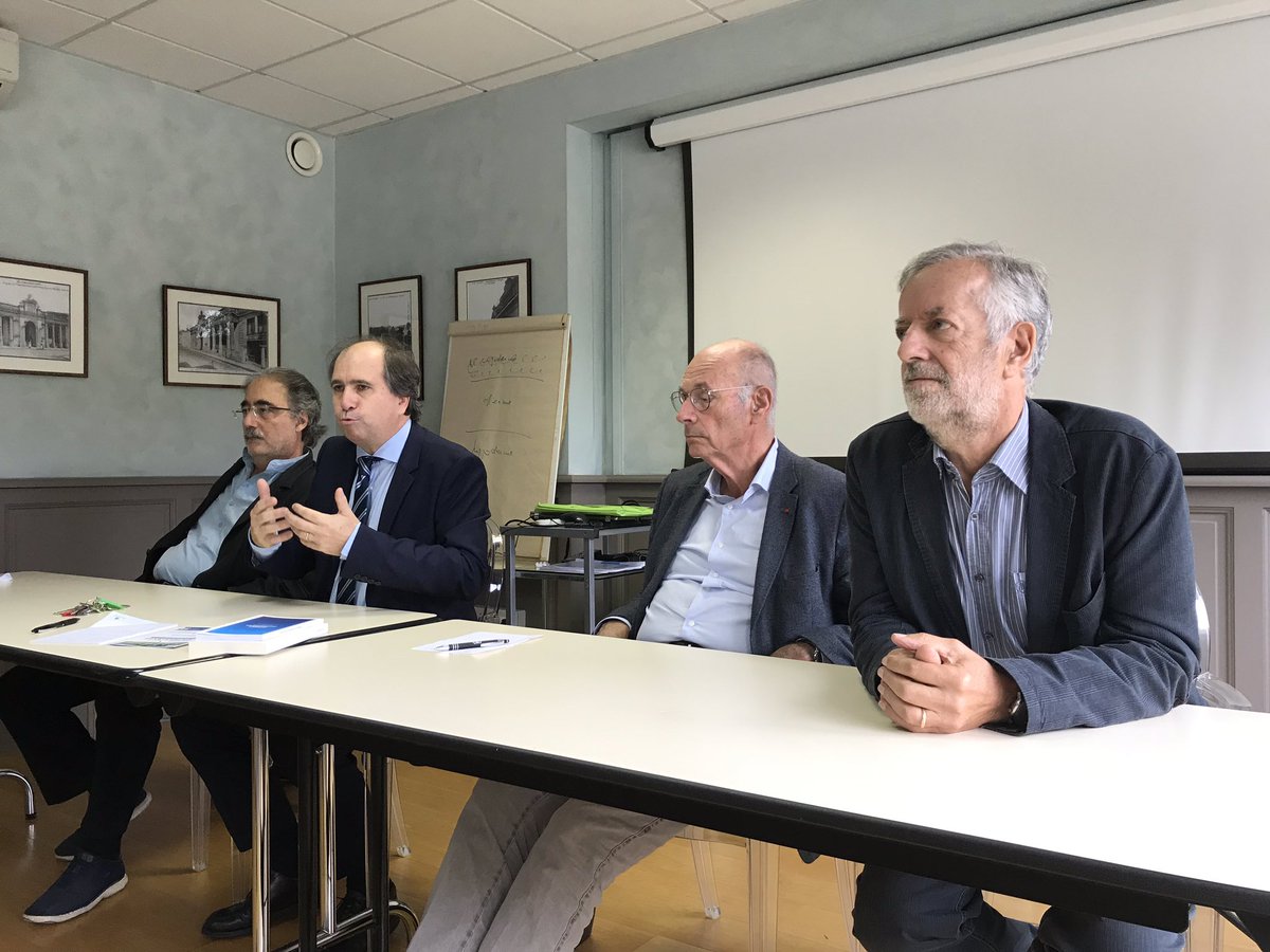 Agnes_Duperrin's tweet image. Ouverture des 8e journées #psychiatriques de #Saujon sur anxiété et lâcher prise : tout un programme ! Avec Drs Maurice Corcos, Olivier Dubois, Patrick Lemoine et Boris Cyrulnik @thermesdesaujon @NotreTemps @FPsychiatrie @cerveauetpsycho @Psychologies_