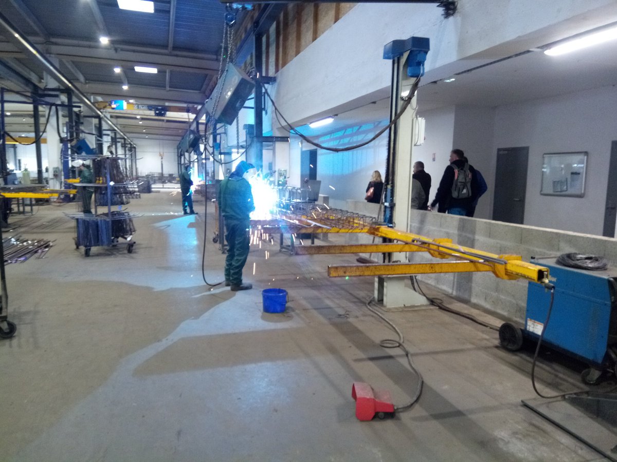 Mic_Chevalier's tweet photo. Le groupe Le Feunteun  inaugure Le Feunteun Armatures son nouveau site industriel à Malville. #AvecPoleemploi, peintres, sableurs, assembleurs armatures métalliques et ouvriers en préfabriqués béton  pour une chaîne de fabrication autonome.#PoleemploiPDL #poleemploiTrignac https://t.co/LEhBlKnl1x