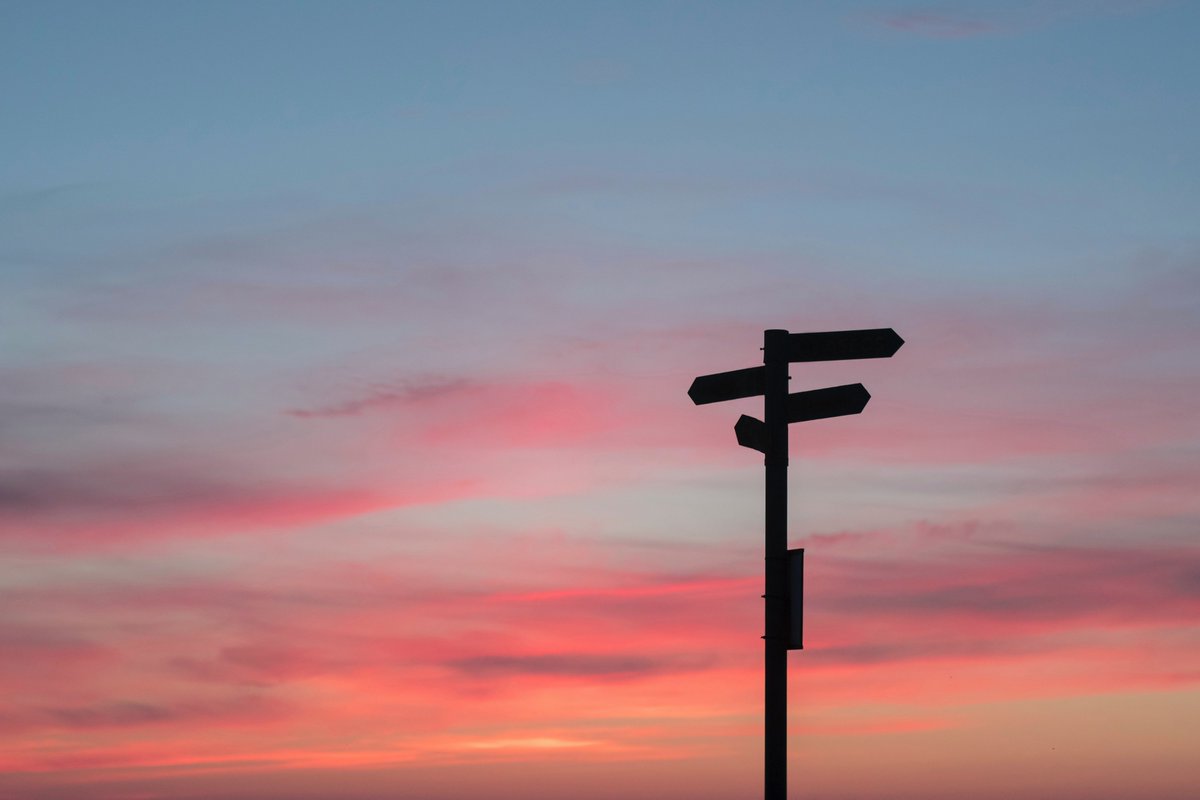 Il est de plus en plus courant de changer de métier au cours de sa carrière, pour vous accompagner dans votre #reconversion professionnelle, quelques conseils à retrouver dans <a href="/LaTribune/">La Tribune</a> 👉 bit.ly/2n5S5qi #OnEstLàPourVous