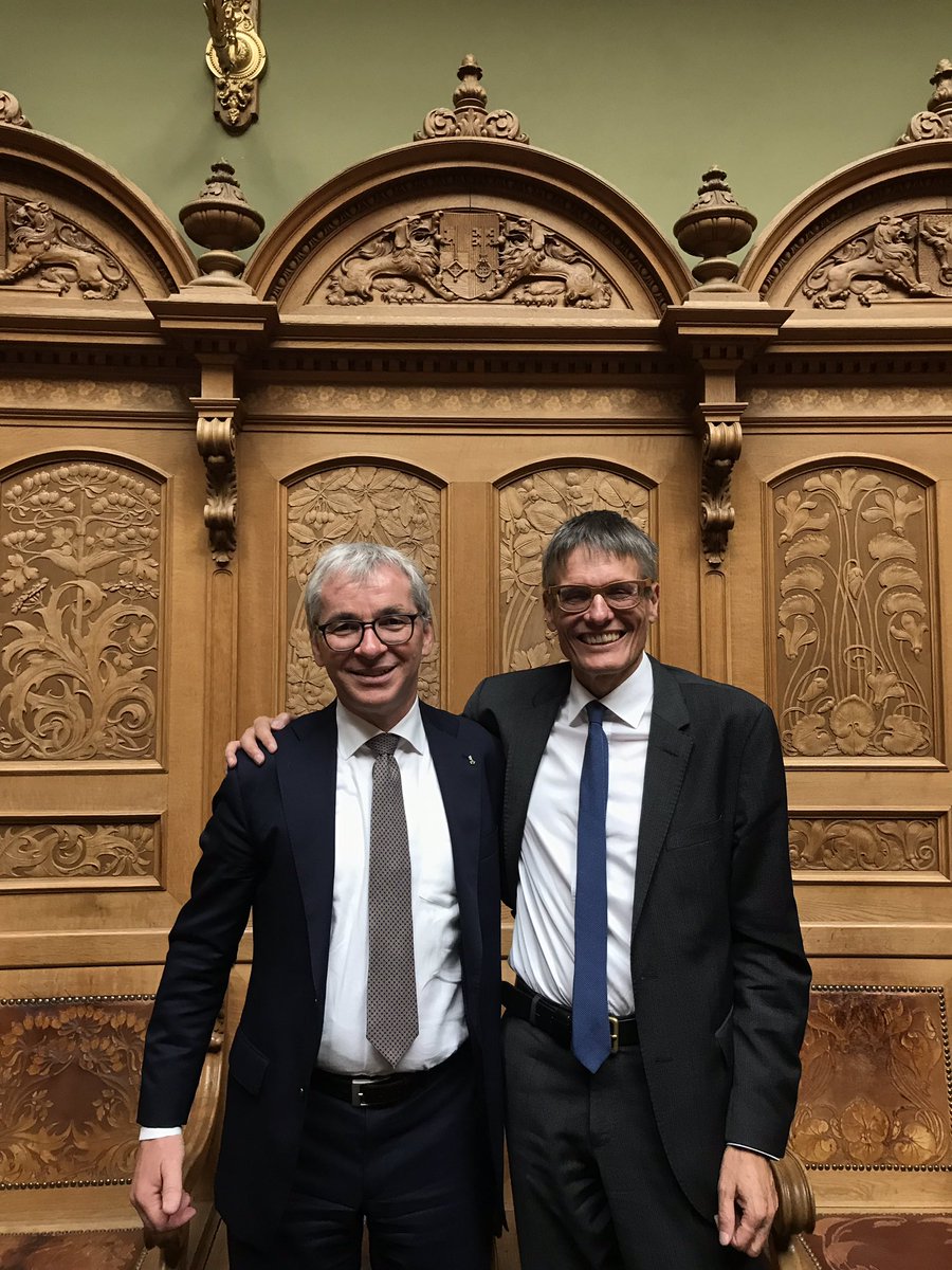 e_ettlin's tweet photo. Danke #KarlVogler für die sehr gute und kollegiale Zusammenarbeit. Alles Gute im neuen Lebensabschnitt! https://t.co/Ju9hrqdWDJ