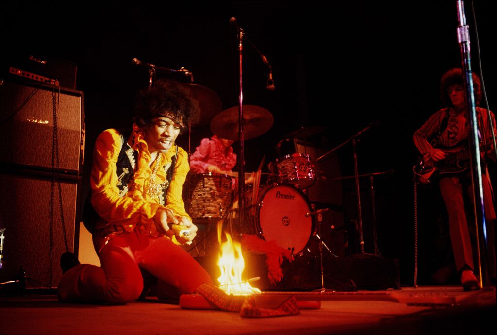 muz4now's tweet photo. 23 Of The Most Influential Pictures From Music History https://t.co/10KvVnwwm7
#MusicScenes #MusicHistory https://t.co/dVySsSGPUk