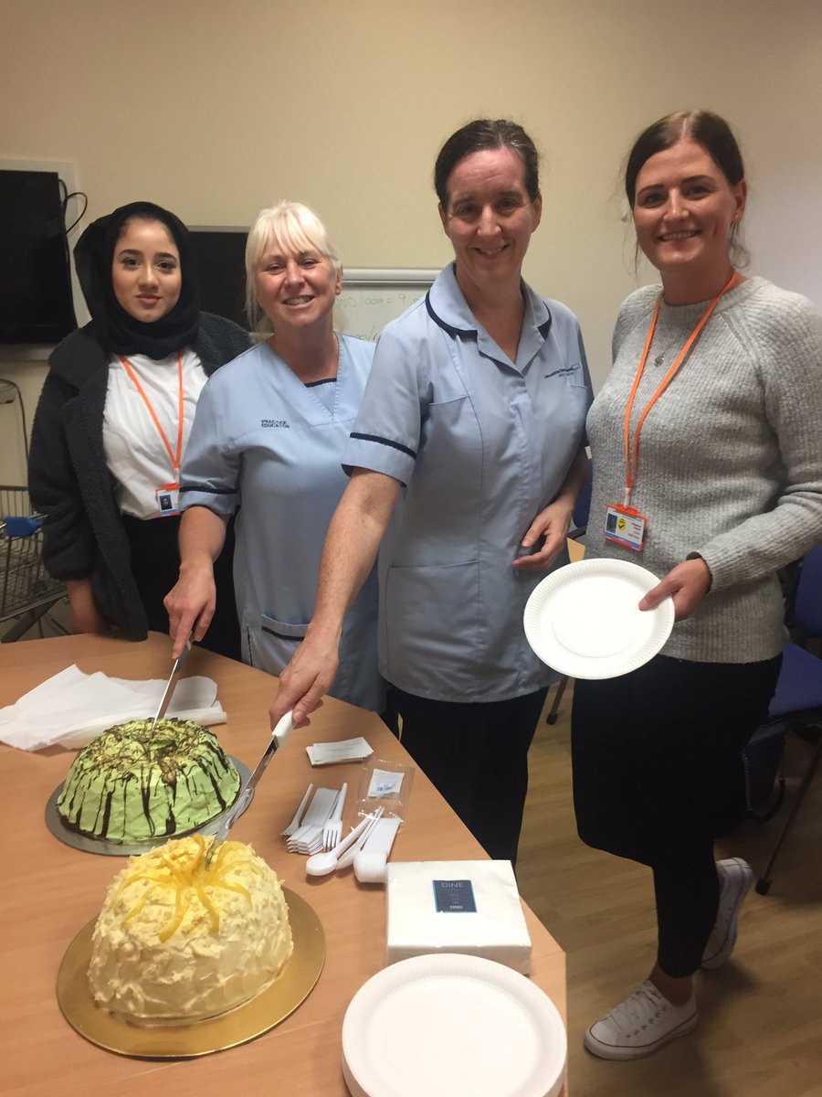 karenlhobin's tweet photo. Our New Staff Nurses September 16 Cohort. Fabulous team with excellent Clinical Educators Jacqui &amp; Liz. 😊 https://t.co/0Pit6yUyxk