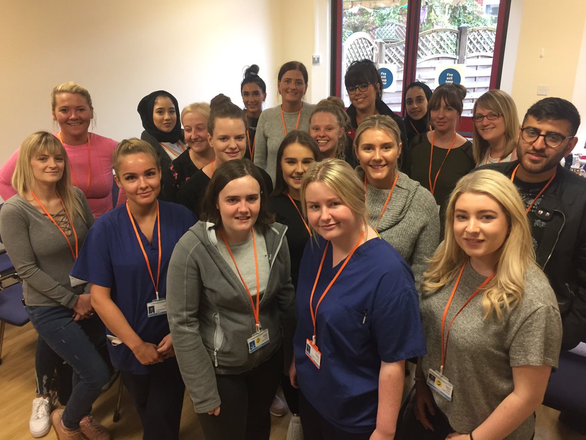 karenlhobin's tweet photo. Our New Staff Nurses September 16 Cohort. Fabulous team with excellent Clinical Educators Jacqui &amp; Liz. 😊 https://t.co/0Pit6yUyxk