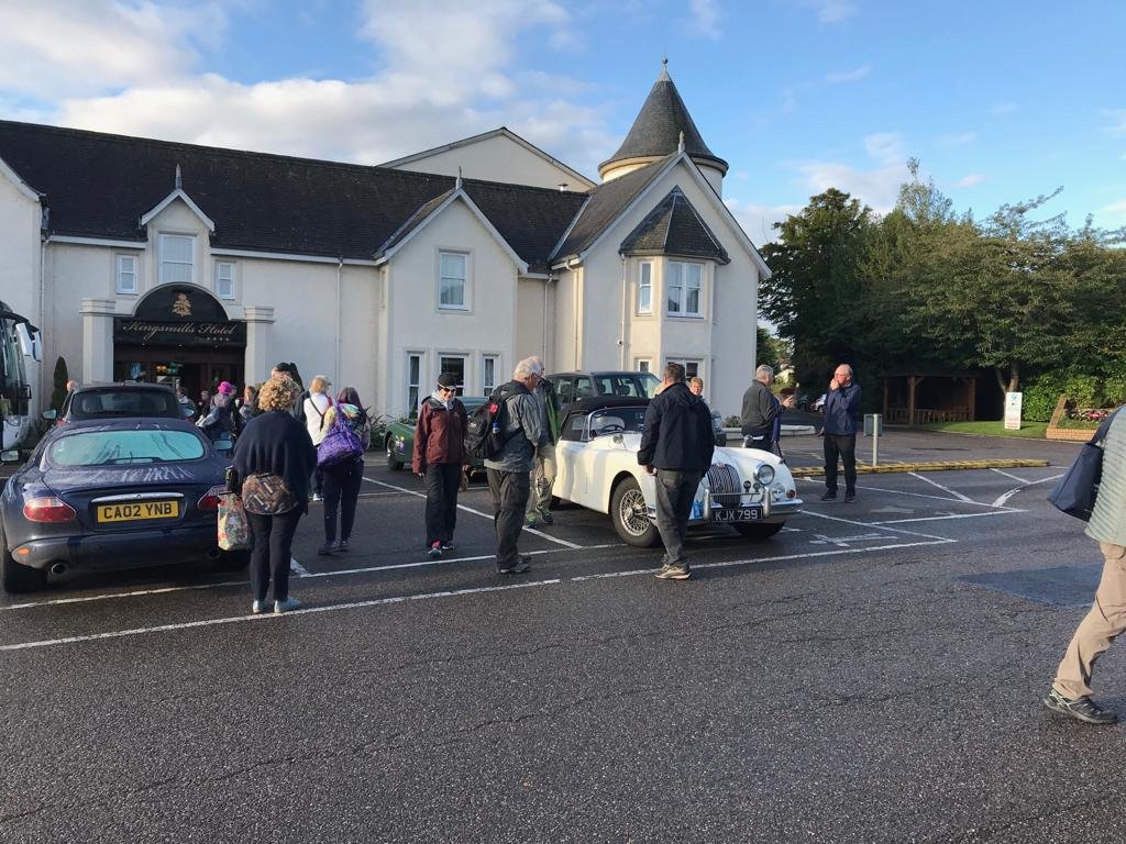 XKClubRBCD's tweet photo. RBCD Stage 12. Club HQ Shannon sharing Yellow Hat duties with Peter Stanway. Sunshine, tops down and plenty of attention at Kingsmills Hotel, Inverness before flagging away.
@ProstateUK 
@XKClub1 
@ListersGroup 
@SNG_Barratt 
@TwyfordMoors 
#scotland 
#inverness 
#prostatecancer https://t.co/r3wQeNNp03