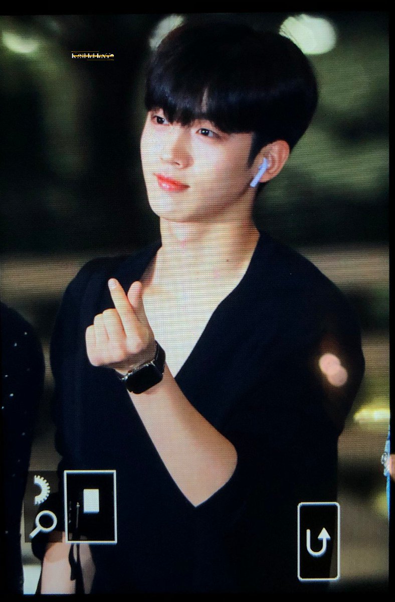 190927  인천  출국 
Preview/ 1P
#X1 #KIMYOHAN #김요한 #요한 #엑스원