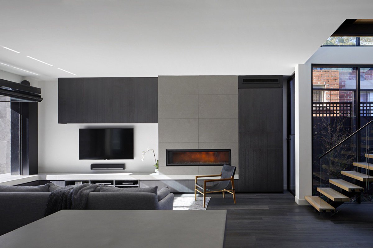 apartmentlovin's tweet photo. Chan Architecture designs light-filled narrow modern house near Melbourne: https://t.co/uUFRbjxGem https://t.co/bourED2P6x