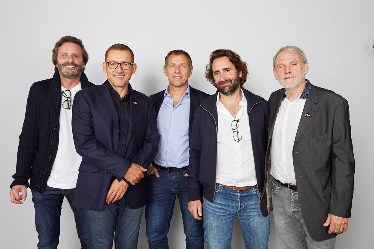 JeanYvesRobin1's tweet photo. "Le Lion, un animal beaucoup plus costaud que le Dindon"
Le Lion au Congrès des exploitants #FNCF2019 avec Dany très en forme !
#PathéFilms Le 29/01/20 dans les salles avec #DanyBoon et #PhilippeKaterine, réalisé par #LudovicColbeauJustin
#RobinandCo - #MonkeyPackFilms https://t.co/iqmh9RCbeu