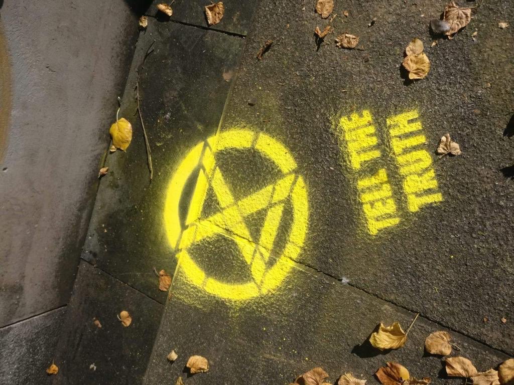 The next XRNI public meeting is sat Oct 5.

3:30-6:30pm

Ballynafeigh Community Development Association

283 Ormeau Road
BT7 3GG Belfast

All welcome, food (vegan) &amp; hot drinks will be served, family friendly.

More details Facebook: facebook.com/events/4723296…