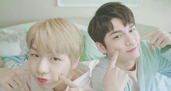 i miss seeing ong and daniel like this :( i miss ongniel so much, they're truly & also one of the reasons why wannables were happy. hope to see them like this someday :( take care always boys, us wannables will love you forever ♡ #WannaOne  #ONGSEONGWOO  #ONGSEONGWU  #KangDaniel