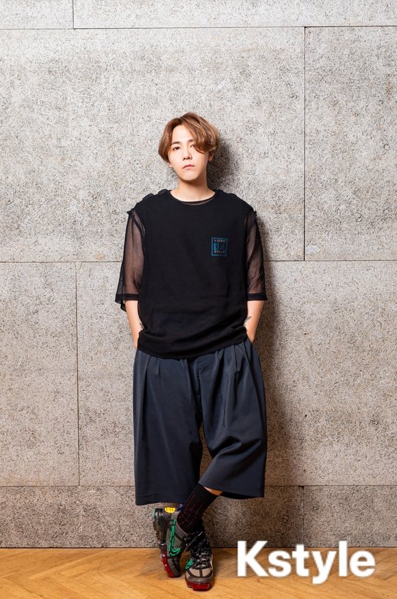 Kstyle_news's tweet photo. 【インタビュー】Vol.1 ― FTISLAND イ・ホンギ、春のツアーを振り返る「みんなの“がんばれ”っていう応援が…」
https://t.co/MfED9hED8f

#FTISLAND #イ・ホンギ #ホンギ #LEEHONGGI #HONGGI https://t.co/dnTGMck3JT