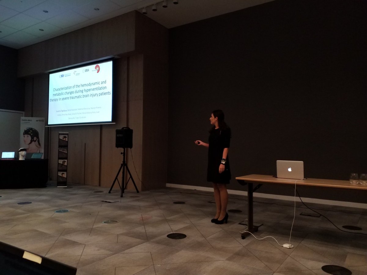 ulugeyik's tweet photo. Susanna Tagliabue , a @BitmapITN ESR showing our results at neuro-critical care during hyperventilation therapy. #fNIRS , #fNIRSUK2019 @ICFOnians Vall d'Hebron hospital. https://t.co/u1rSrJiCr6