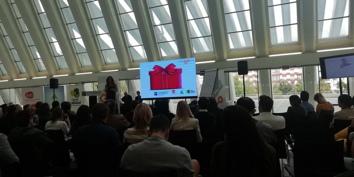 delArcoSousa's tweet photo. Porque lo bueno si breve es dos veces bueno, y si le sumamos un rasgo diferencial y creativo nos permite tener mayor probabilidad de éxito, hoy aprendemos con @mariamunozroca claves de un #elevatorpitch que enganche
#NetWorkOVD @OviedoEmprende https://t.co/K6JcJpxeHc