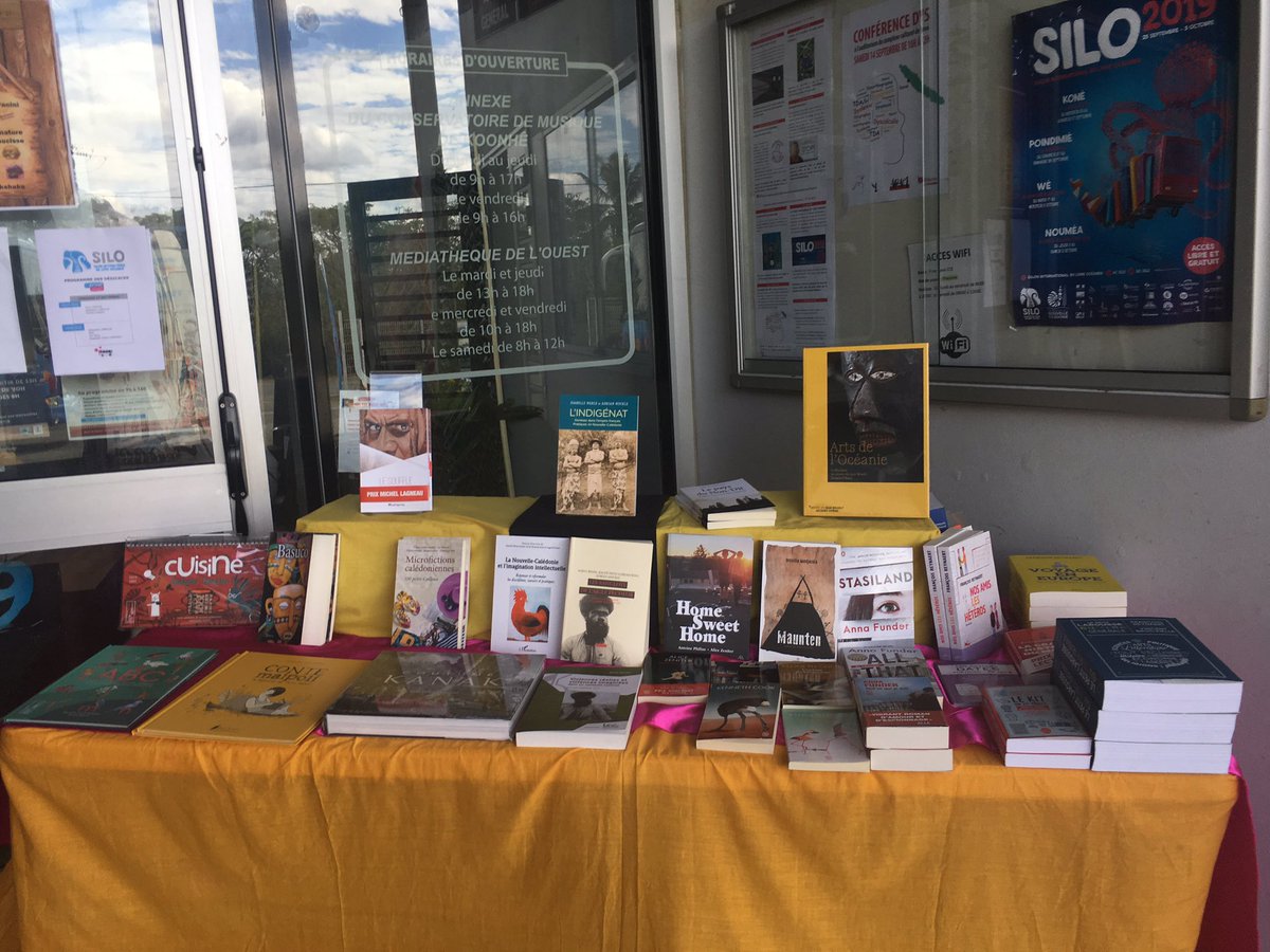 OceaneZobler's tweet photo. Le SILO 2019 continue sa tournée!
Après Koné direction Poindimié. Avec la thématique du LIEN on ne peut qu’échanger ! #lecture #MLNC #voyage https://t.co/SdNlUZU1Cr