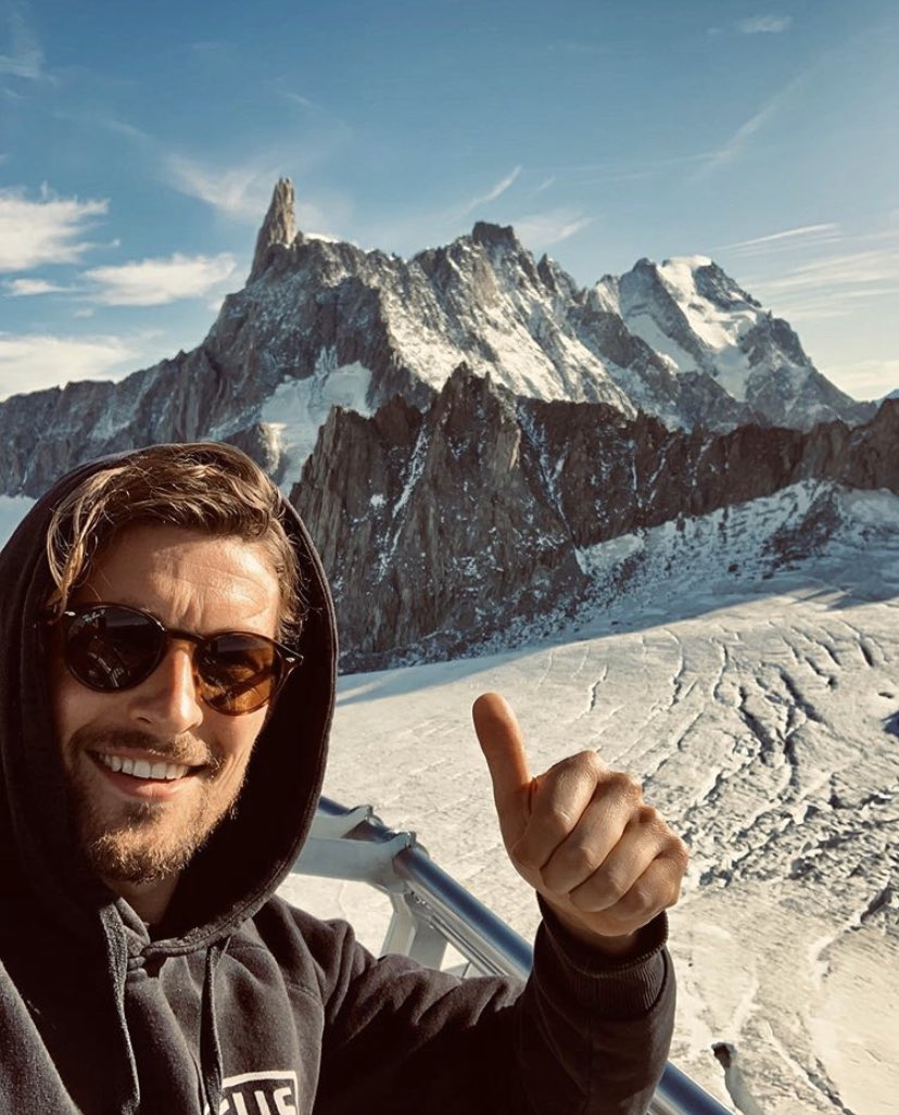 Someone tagged along with us for this adventure 🗻🗻🗻 <a href="/BanksMoretti/">Banks Moretti</a>