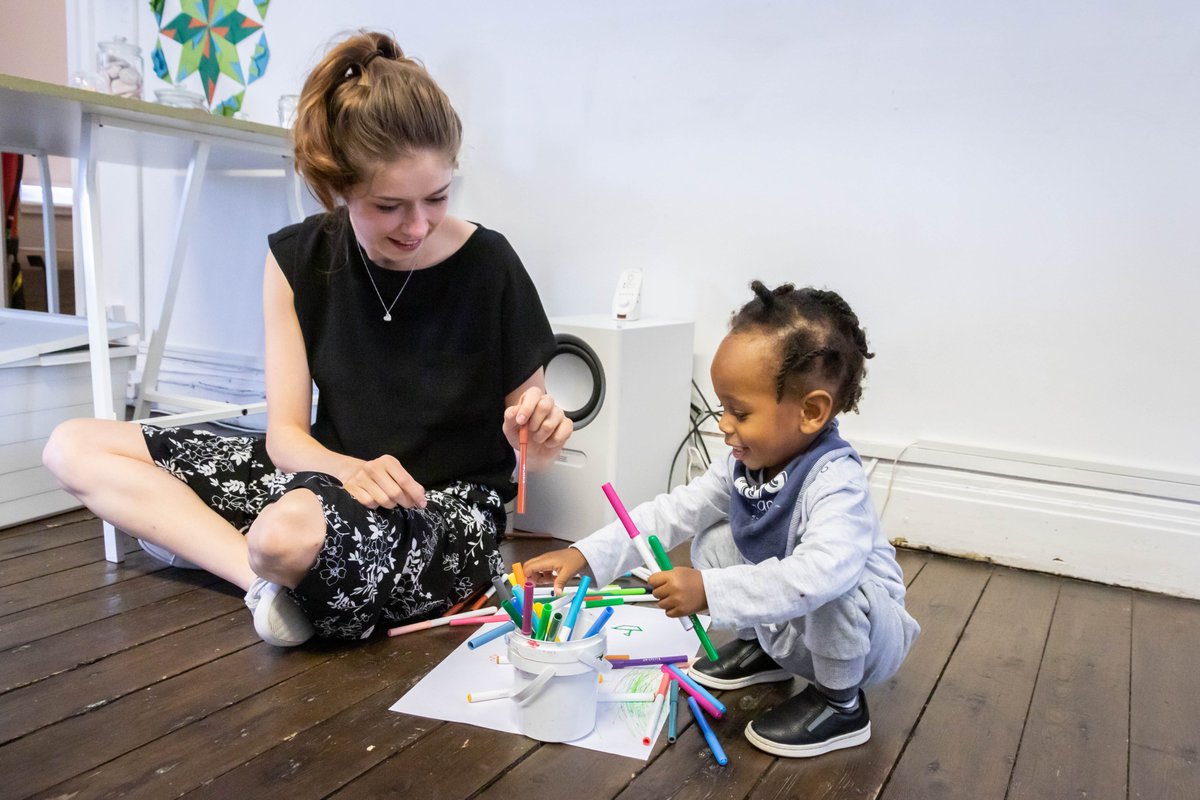 Mansions_Future's tweet image. Join us tomorrow, 10-12 noon, for our free family session 'Journey to Space' led by local Theatre Company &amp;amp; Mansions of the Future Associates Swings &amp;amp; Roundabouts. There are only a few spaces left! Book via: tiny.cc/7aaidz