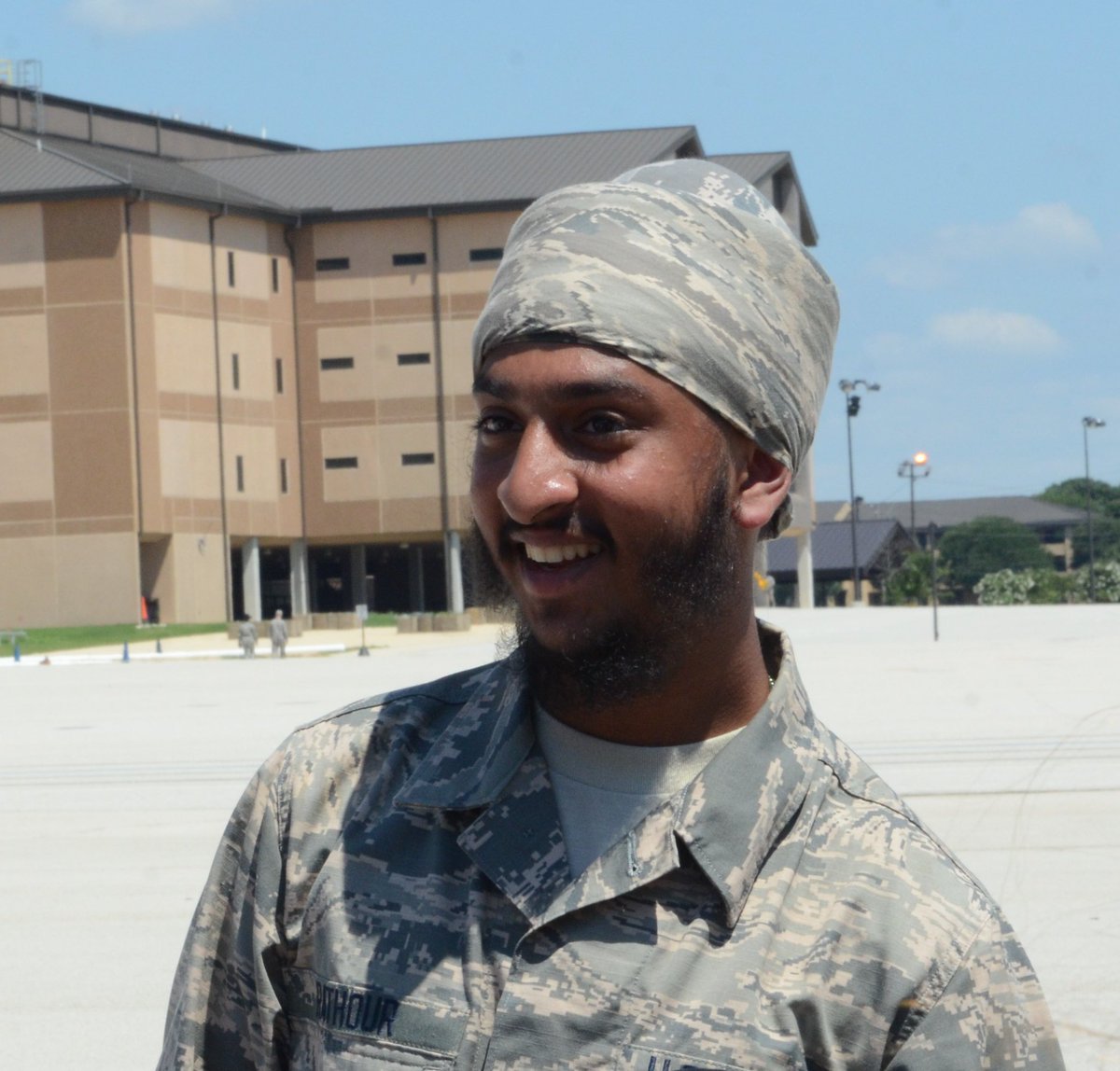 ACLU's tweet photo. Yesterday, our client, Airman Sunjit Singh Rathour became the first Sikh service member to complete the Air Force's basic and technical training programs with a religious accommodation allowing him to wear a beard, turban, and unshorn hair. Congrats on your graduation, Sunjit! 🎉 https://t.co/UvVBgB27cE