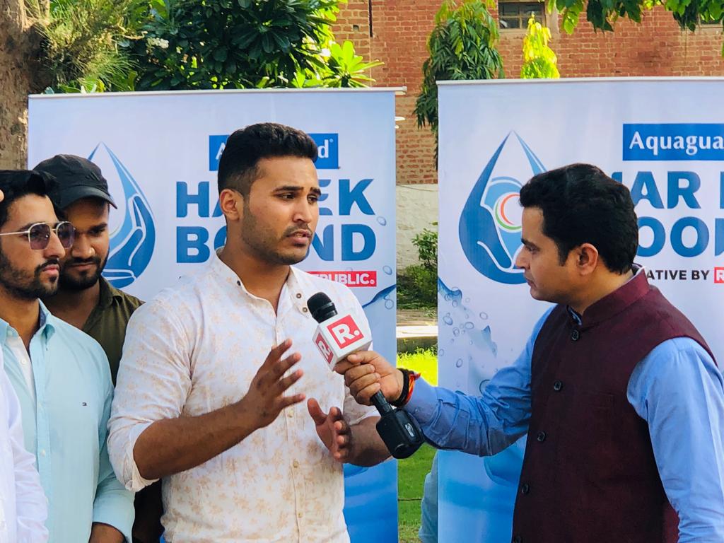 AkshitDahiyaBJP's tweet photo. Today had an interactive session regarding water crisis with Delhi University students and Media . DUSU will organise series of conclaves regarding such global issues in future.
#Every_Drop_Counts
#हर_एक_बूँद 😊
@ABVPVoice https://t.co/KdVnKmjUzP