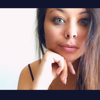 emmaAKAcandy tweet picture