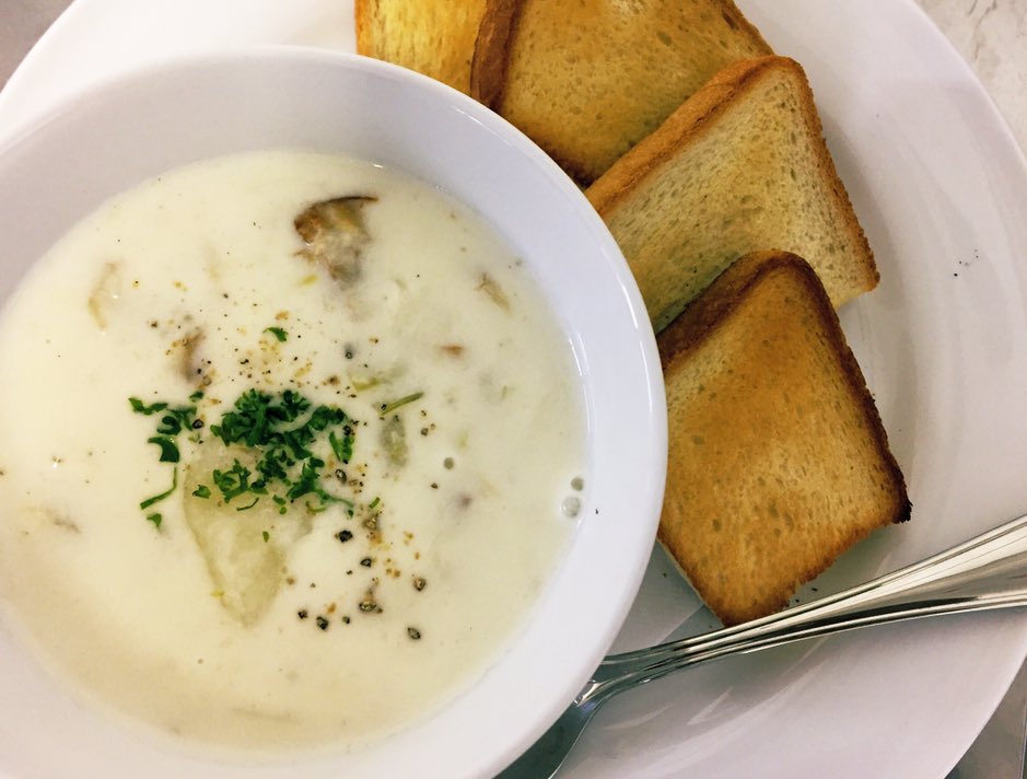 Highlander Inn Chichibu على تويتر Homemade Cullen Skink スコットランド料理の カレンスキンク 自家製でスモークしたタラを使ったクリーミーなスープです ハイランダーイン秩父の人気メニュー