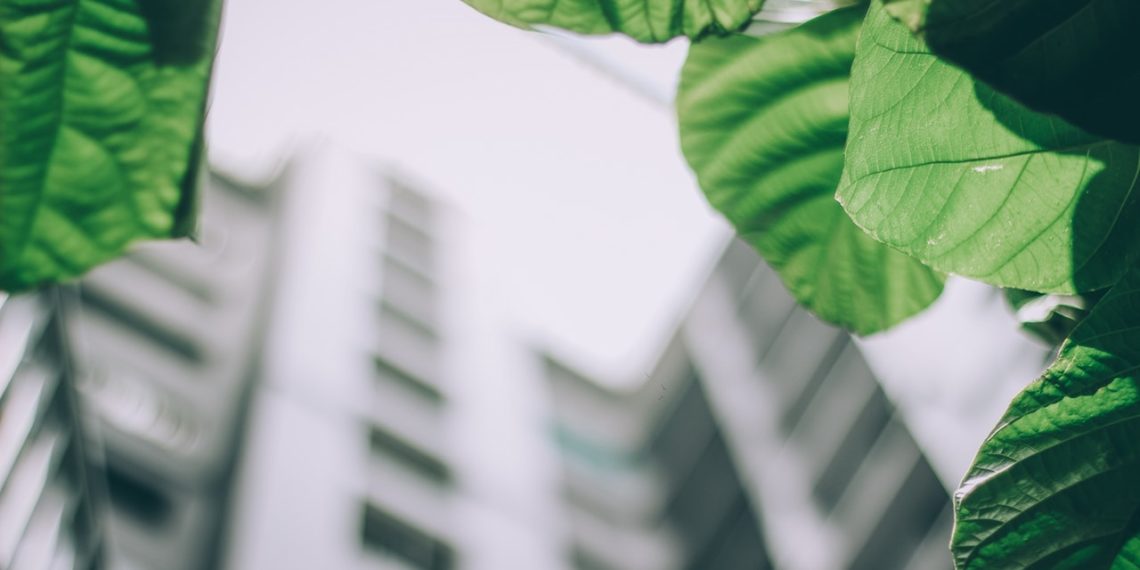 Elevating the role the building industry needs to play in the climate discussion is more important than ever, but the building sector’s work has struggled to rise to the top of conversations. Why aren’t we demanding greener spaces? #LivingStandardReport bit.ly/2na6HoC