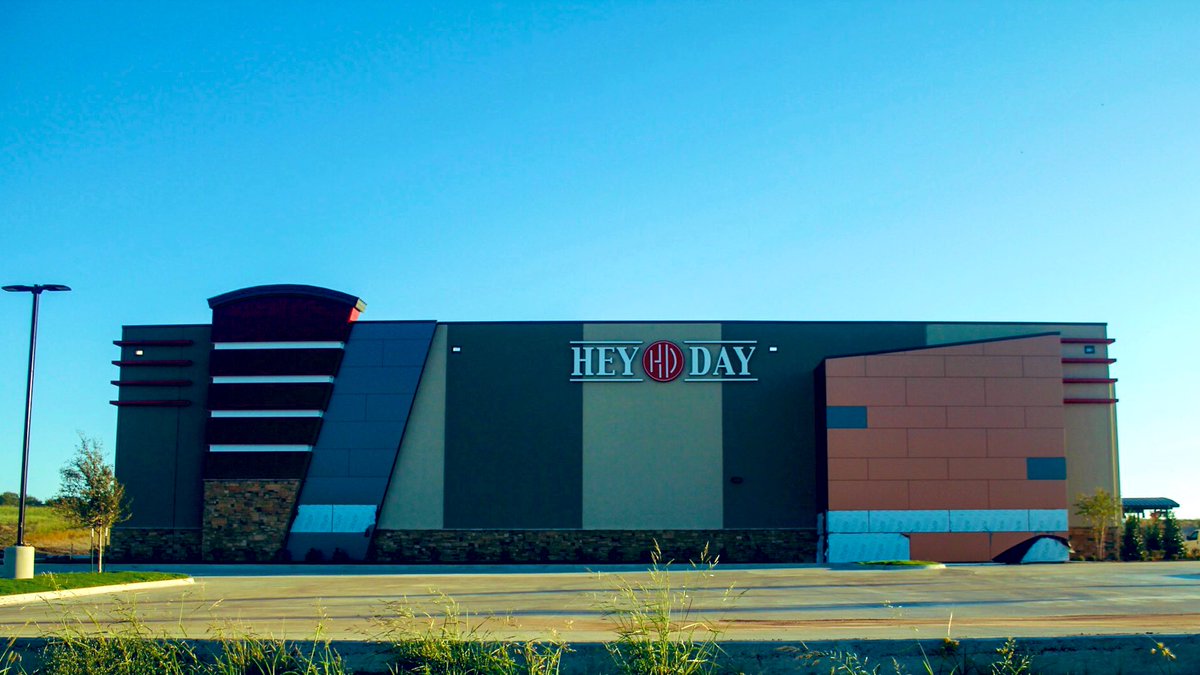 GatewayDenison's tweet photo. Things are developing fast at @GatewayDenison!
@HeyDay_Fun is Currently Hiring for their Gateway Village Location!
Opening SOON across from Texoma Medical Center inside our Master Planned Healthy Lifestyle CommUNITY. https://t.co/Xa6bg9lnKo