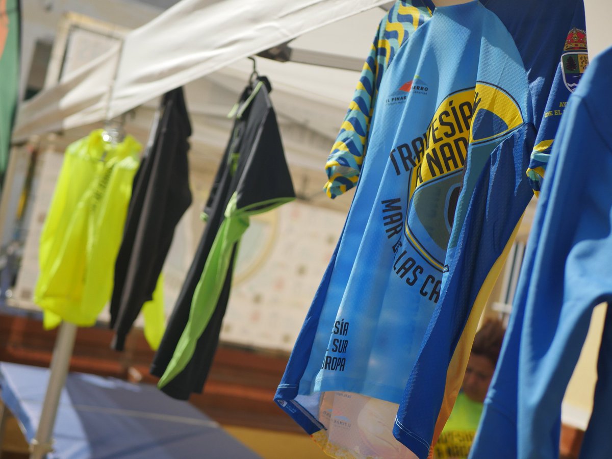 travesiacalmas's tweet photo. La tienda, con artículos exclusivos de la #TLC19, estará abierta a partir de las 17.00h en la zona de recogida de dorsales. https://t.co/ohrc6kUhuX