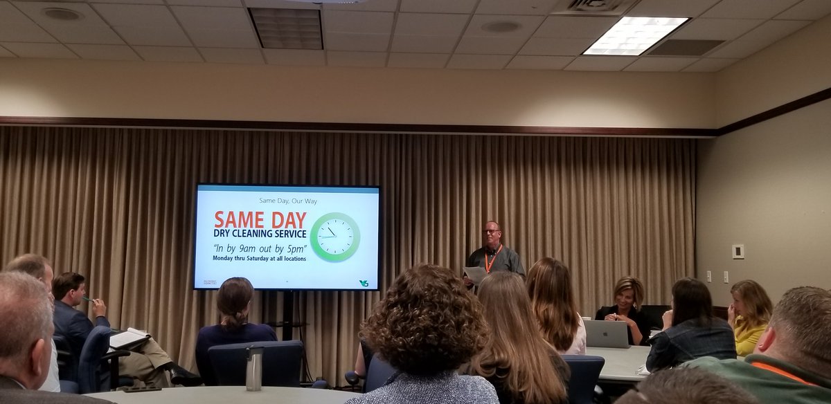 MsMcLean1's tweet image. Make sure your brand creates a #customercentric #omnichannel experience. Make it consistent and easy. #AMAIgnite #CX