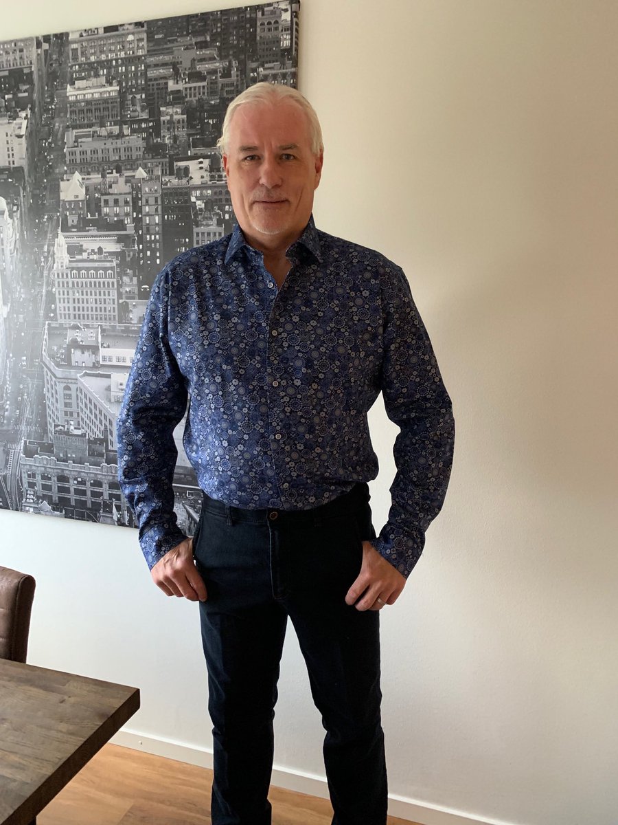 Glenn_Hysen's tweet photo. Kan varmt rekommendera kläder från butiken Langes i Virestad Småland. Dom har blandat med olika märkeskläder. Gött e d😃. Ha d gott. Glenn https://t.co/1gLxhtHXjE