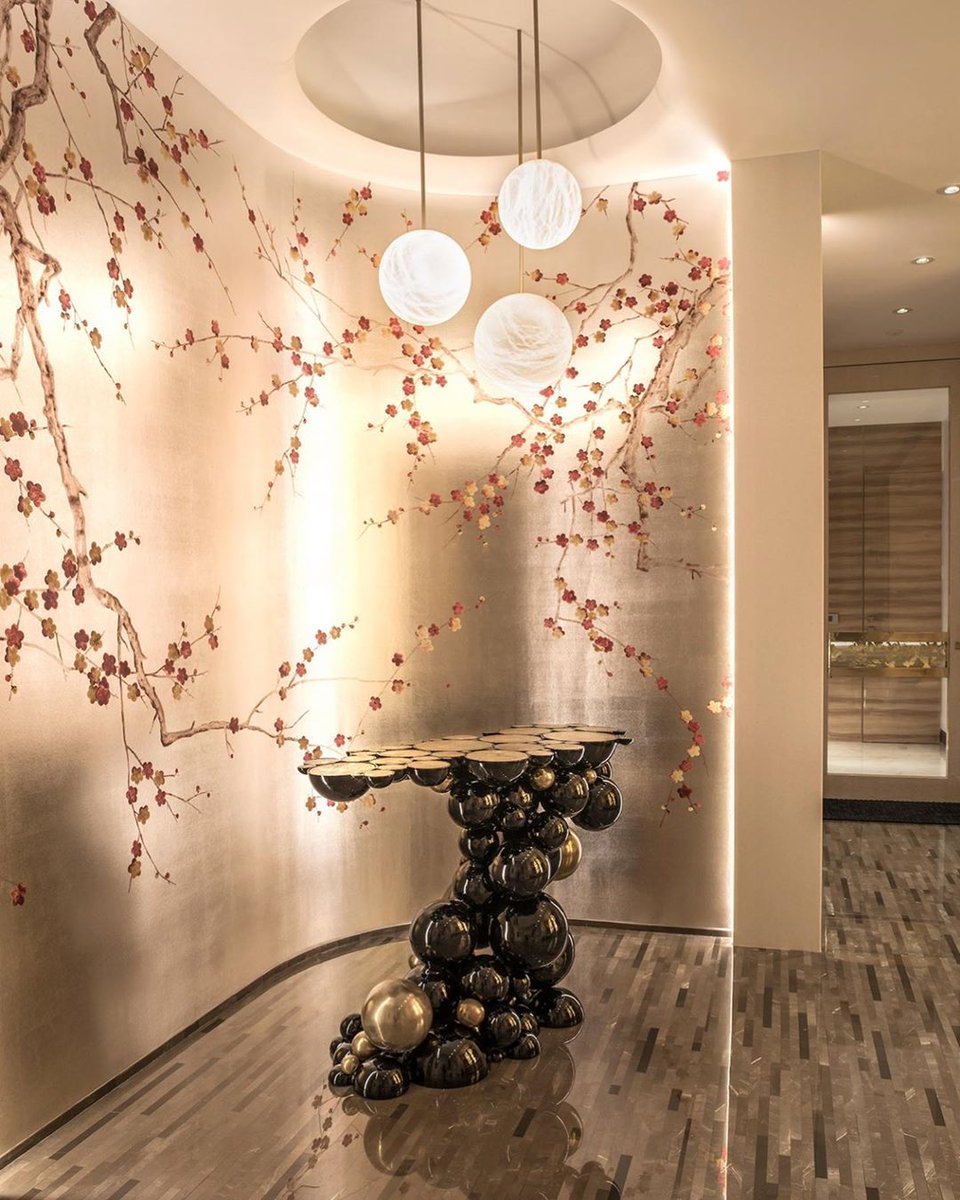 The Newton Console, by <a href="/bocadolobo/">BOCA DO LOBO</a>, standing out in this incredible project by ZZ Architects ! What are your thoughts?

#CovetHouse #CuratedDesign #BocadoLobo #LuxuryBrands #InteriorDesign