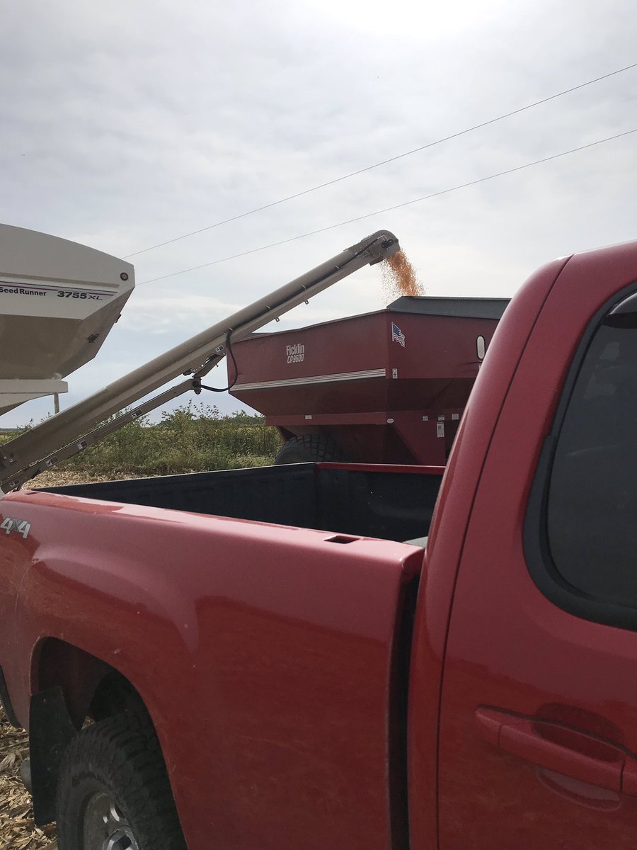 LandmarkAgLLC's tweet photo. Calibration Friday! Good data in=Good data out! Calibrate often this year with all of the variability. @PioneerSeeds @GranularAg https://t.co/UcV35jQRci