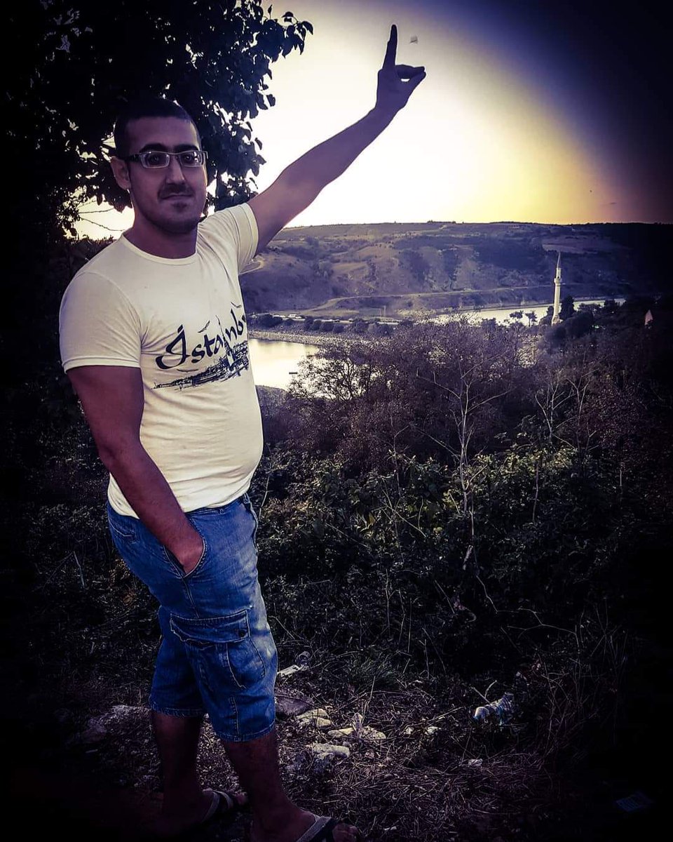 Gül kuruduktan sonra istediğin kadar su ver yeşermez İnsan da öyle
 işte kırdın mı bir kere düzelmez..