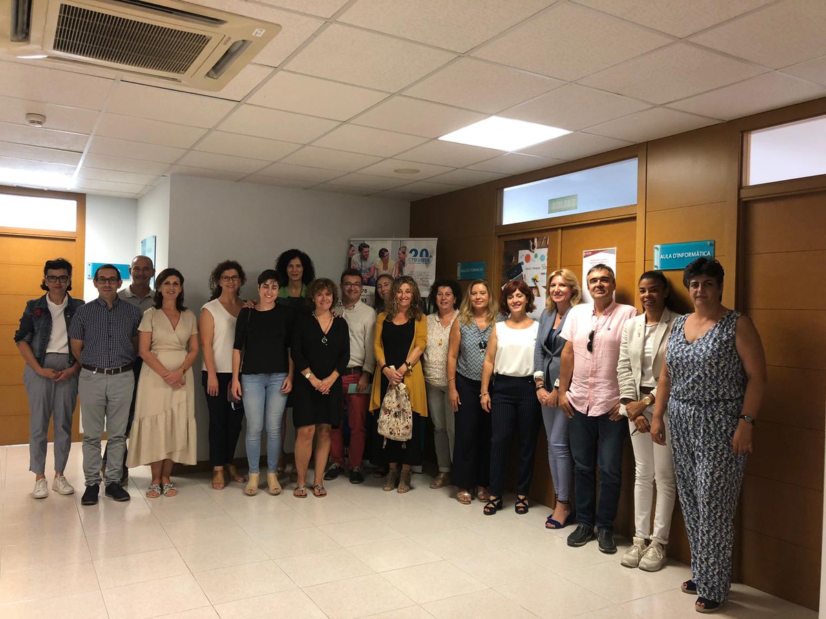 activemlaplana1's tweet image. 👉 Hoy hemos estado en #Denia participando en el encuentro de la Red de Pactos y Acuerdos Territoriales de la #ComunitatValenciana impulsado por @GVALabora #activemlaplanabaixa #desarrolloterritorial #sinergias 
activemlaplanabaixa.es/2019/09/27/el-…