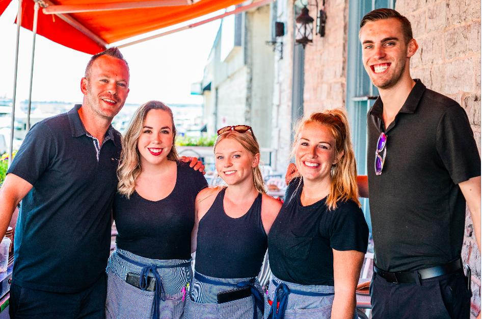 The weekend is a wonderful thing and these faces will be around to say hi. #weekends ☀️😃☀️