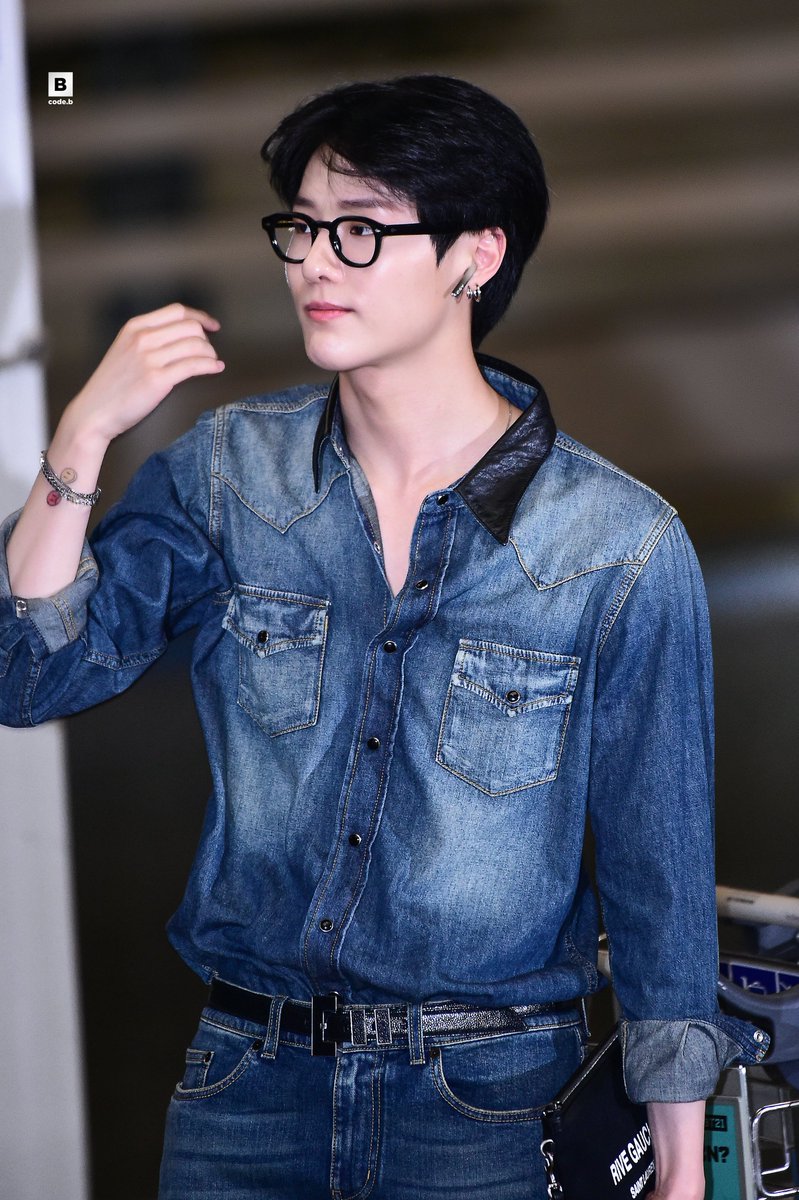 codeblack96's tweet photo. 190927 인천 출국
멋짐이란 이런 거다
#조승연 #승연 #CHOSEUNGYOUN
#엑스원 #X1 https://t.co/L1T9iSudPb