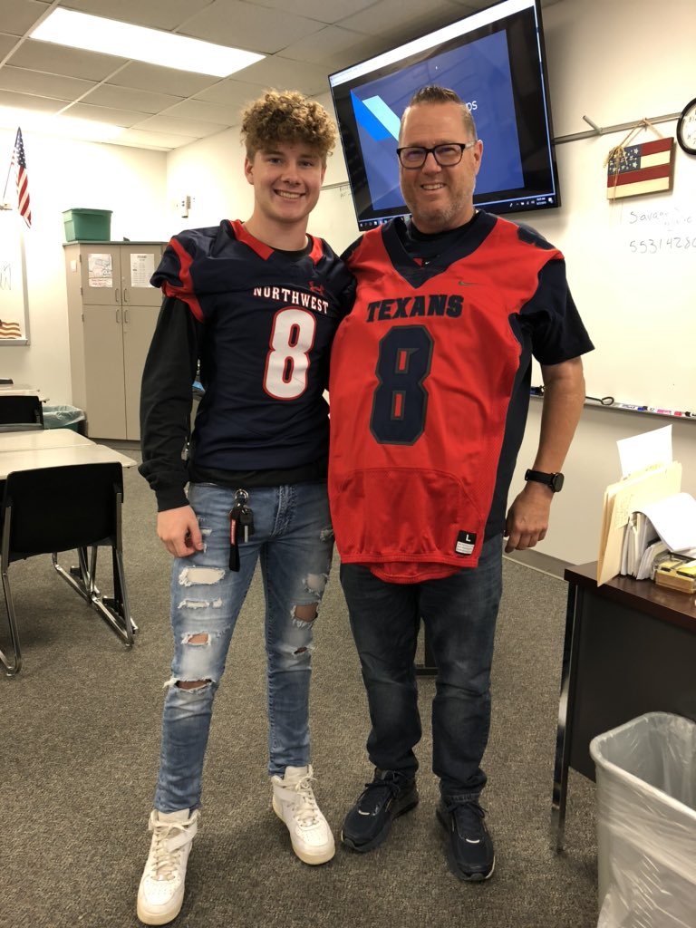 iam_titanIX's tweet photo. My #NHSMVP19  is Mr. Barksdale “whoa bro” @coach_bpoe https://t.co/RXcQTNuH3p