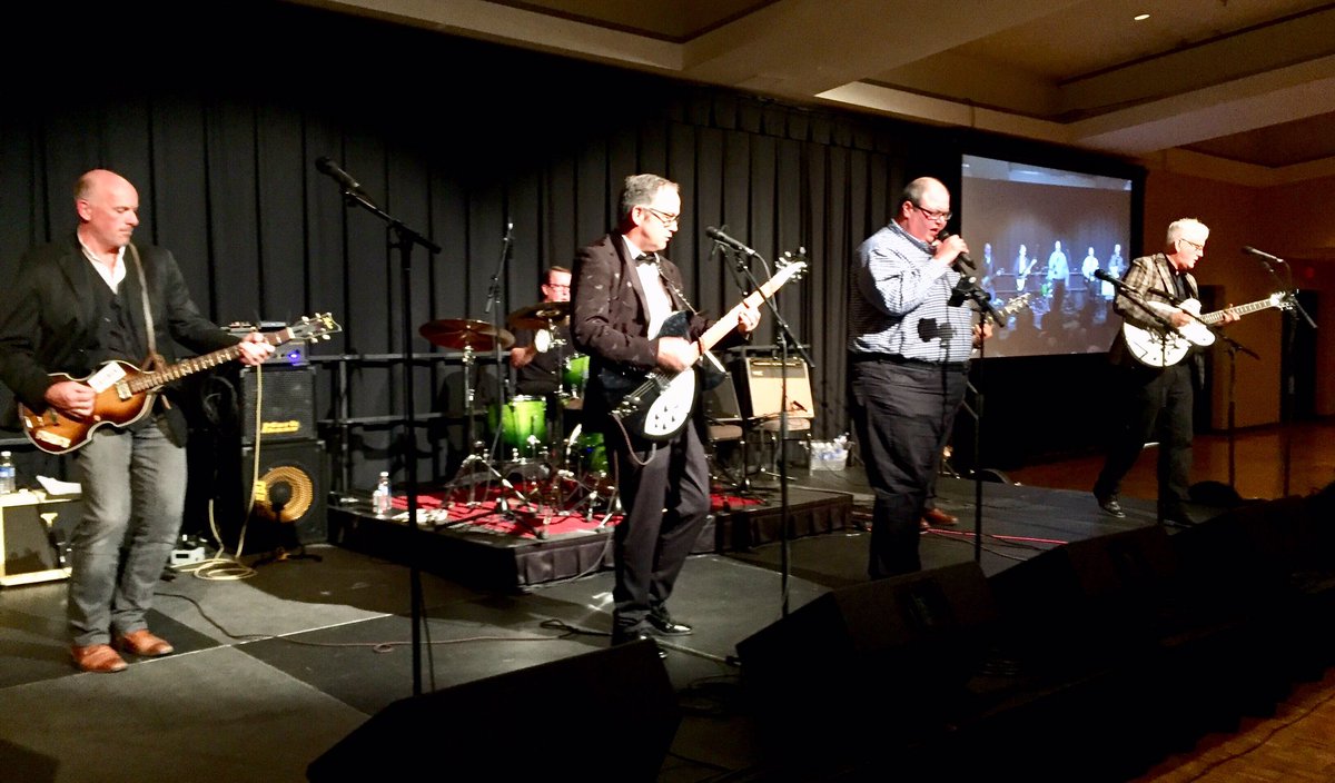 mosaicincanada's tweet photo. Rocked out with some of #Sask’s finest at The Garage Band - Rock Cancer event in support of @cancerfdnsask! Last night’s event raised over $1 million!
#StrongerTogether #CTSimulator #mosaicgives https://t.co/sPAv7TjIKC