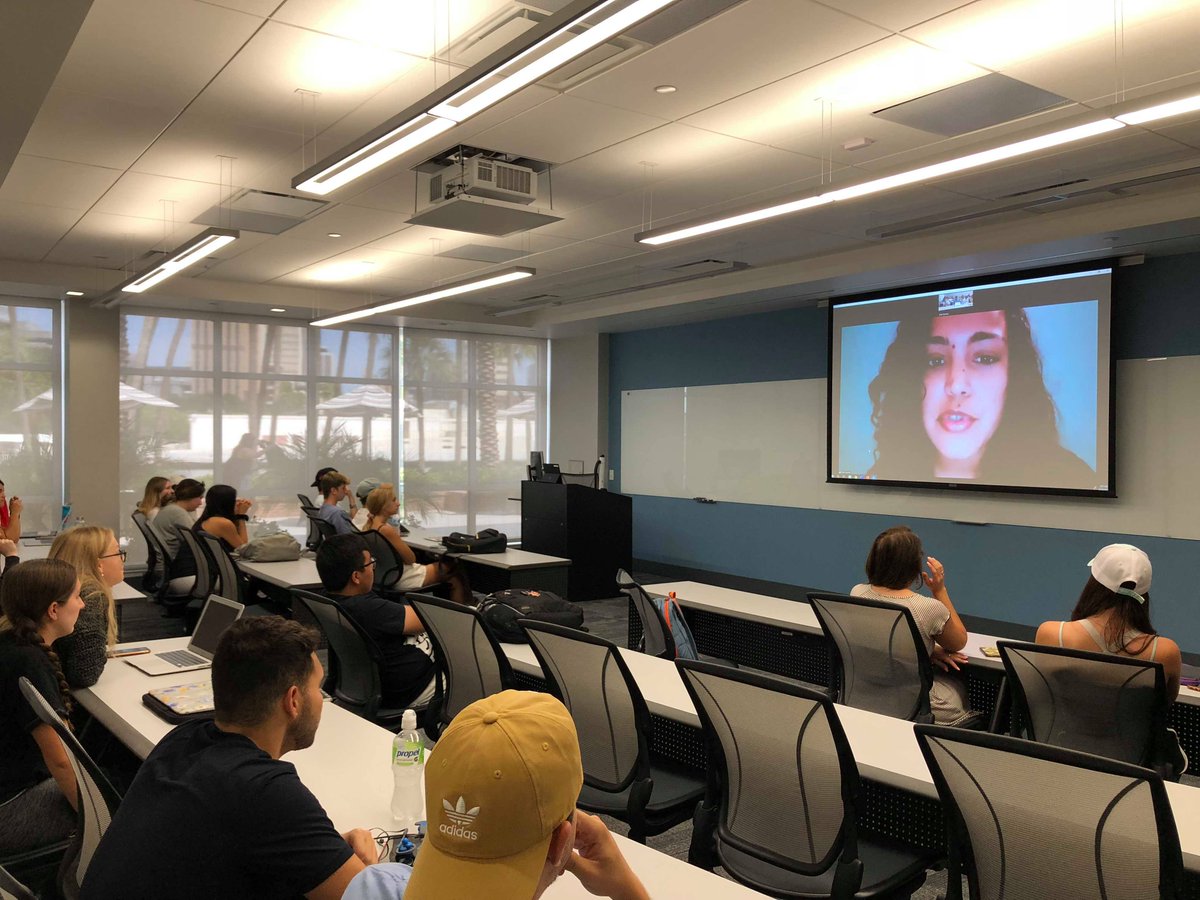 LillianEnid's tweet photo. Technology is amazing! It was a pleasure to speak with the Public Relations students of @UofTampa . We discussed the importance of content in a social media strategy. I wish you success in the upcoming assignments! Thank you for having me, Professor @ligova! #COM284UT https://t.co/bgjcZrR125