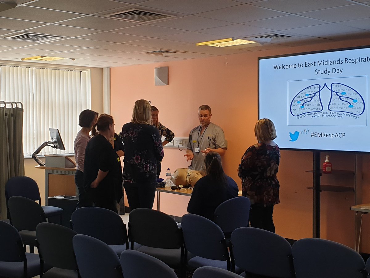 EmmaToplis's tweet photo. Tracheostomy troubleshooting with Pete & Matt from @uhdb CCOT team. @RdhRespiratory #respiratory #EMRespACP #advancedpractice #learningtogether https://t.co/ynjG3TrOQO
