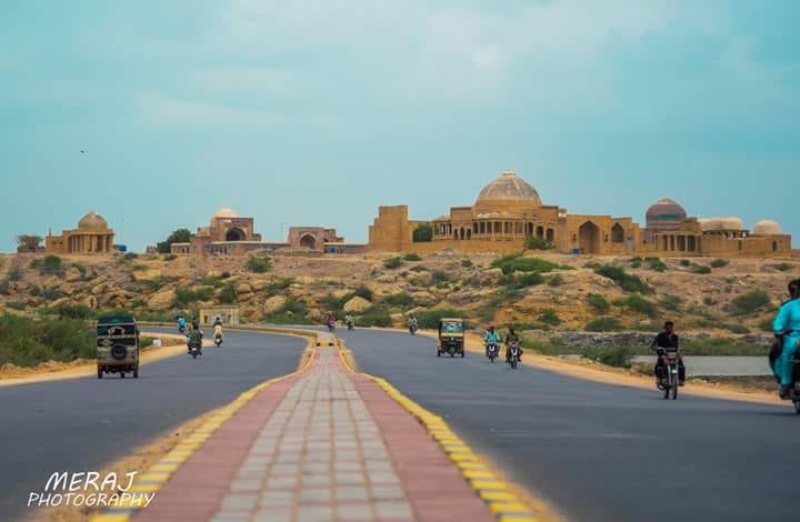 Beautiful view of Thatta National Highway exploring the heritage site of Makli Necropolis in Sindh, Pakistan
Credits: Meraj Hassan Jokhio facebook.com/Explore-the-be…
#WorldTourismDay #WorldTourismDay2019 #BeautifulPakistan