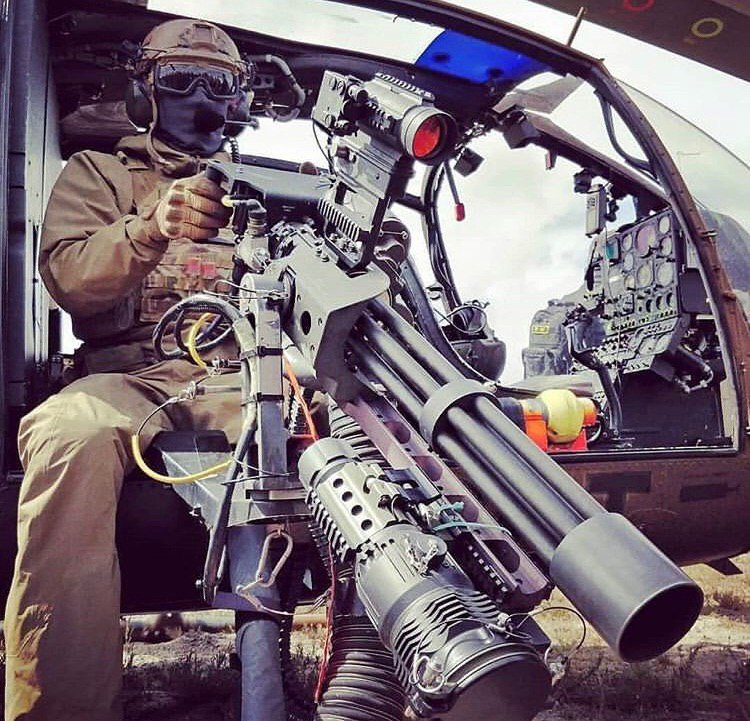 EFe7c_rW4AAekH5?format=jpg&name=900x900