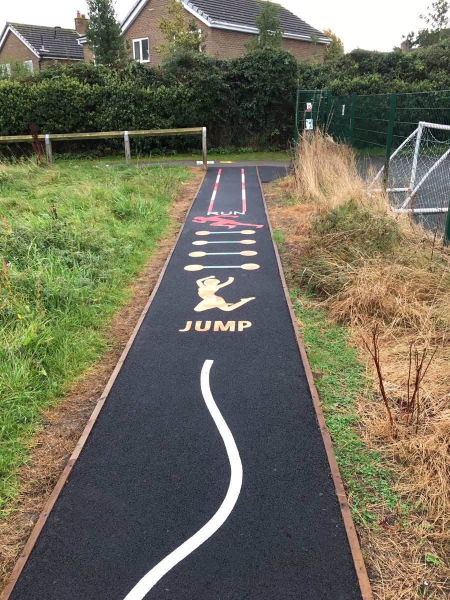 Love what Hunwick Primary School have done to the footpaths into school 😁