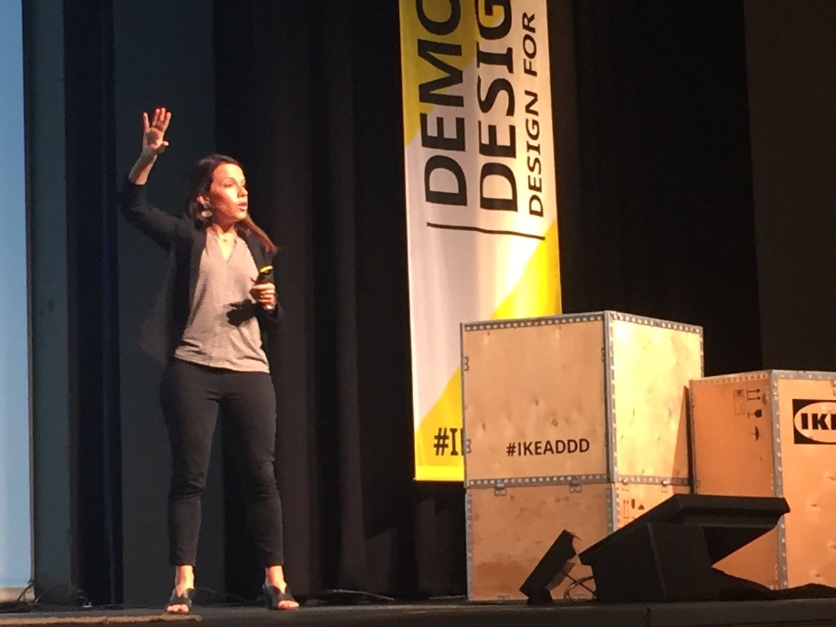 IKEA_CH's tweet photo. Die Entwicklungs-Ökonomin @AdinaRom beschäftigt sich mit der Frage, wie wir Impact designen: „Wir hatten noch nie so viel Ressourcen, Technologie und Wissen wie heute. Das sollten wir so nutzen, dass möglichst viele davon profitieren.“ #ikeaddd https://t.co/1rTfjMiIq2