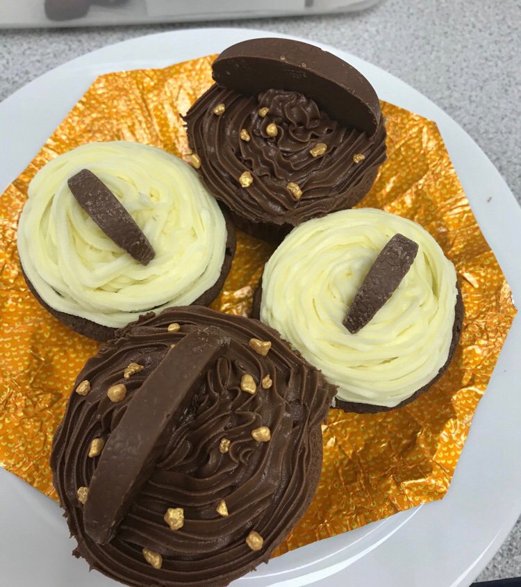 WKGS_Pastoral's tweet image. Some fantastic offerings from Gonner House students for the #WKGSHouseBakeOff prelims today.
#cakeislife #WKGSGonnerHouse  
@WestKirbyGS