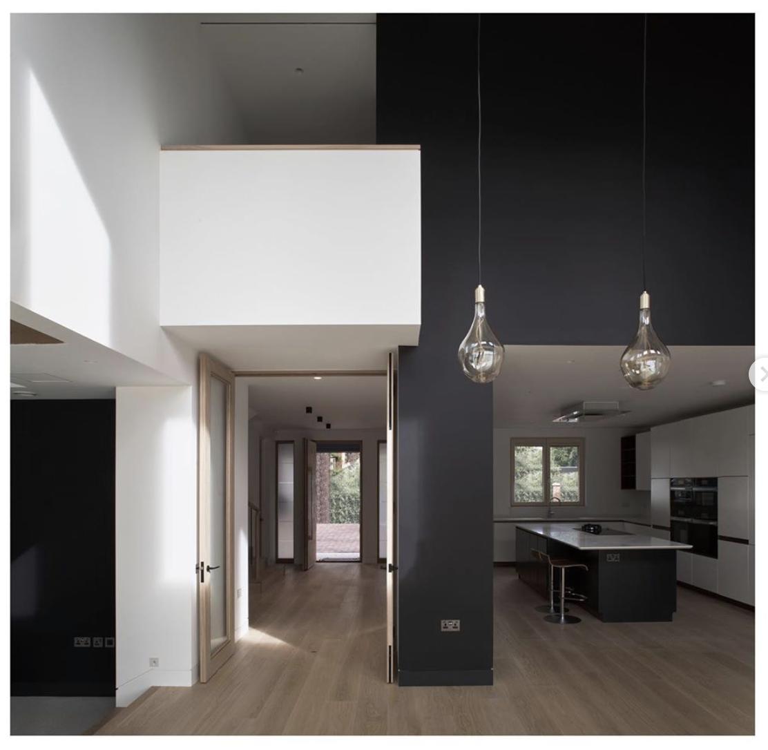 PikeandPartners's tweet photo. We have just received some interior shots of our recently completed new build house in Wimbledon. What do you think to this black wall?? #gilespikearchitects https://t.co/oCloaCySf8