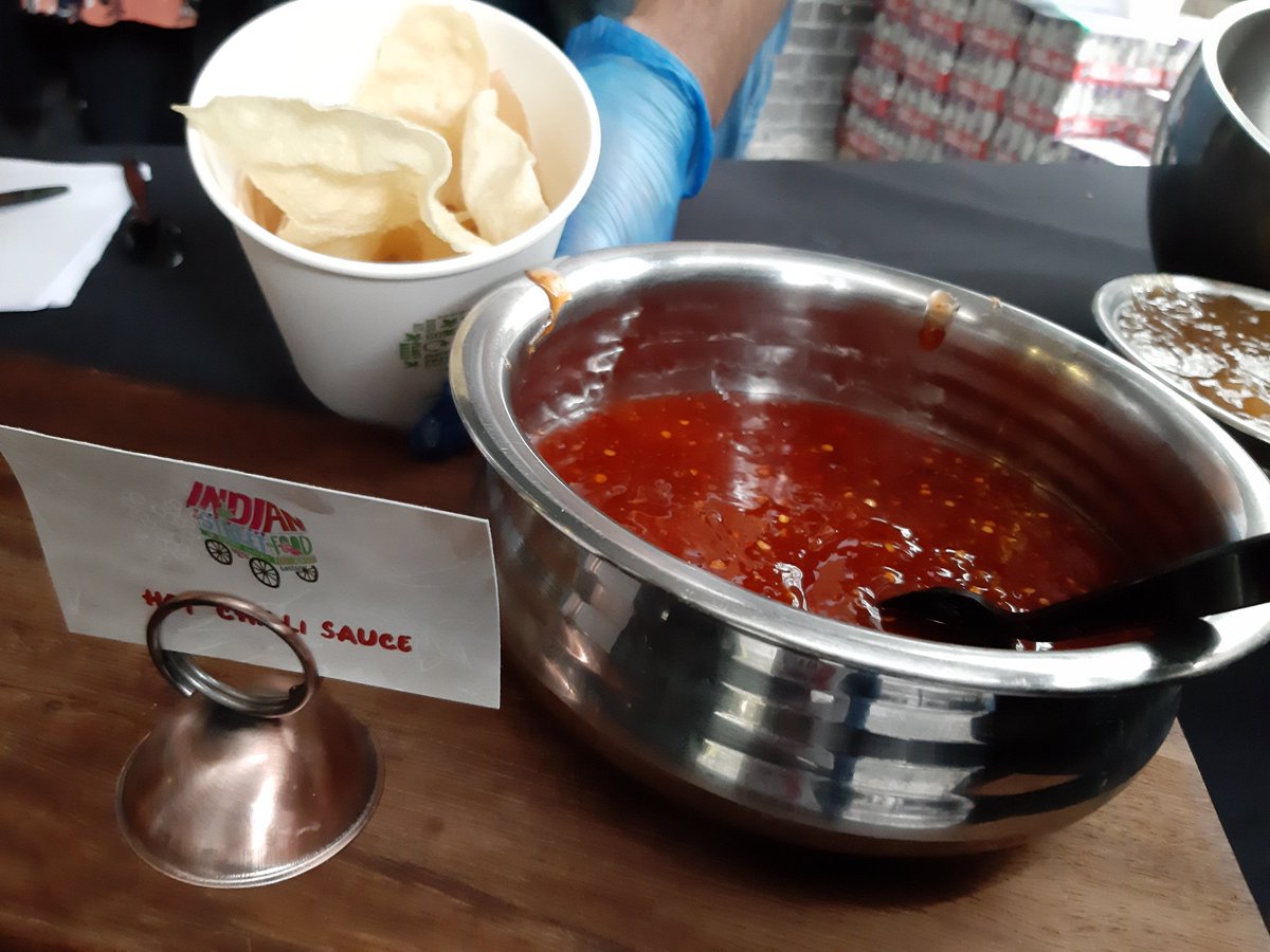 LSBUfood's tweet photo. #Popachos has a queue it's that popular, so grab yours while it's available #freshersfoodfayre2019 #eliorfoodie https://t.co/ZsHTKE7xEr